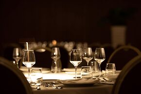 Gold Tower Lifestyle Hotel