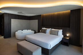 Gold Tower Lifestyle Hotel