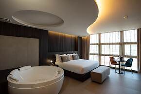 Gold Tower Lifestyle Hotel