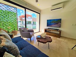 Bahay By Riviera Rentals