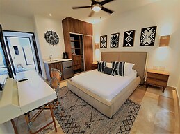 Bahay By Riviera Rentals