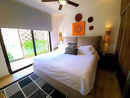 Bahay By Riviera Rentals