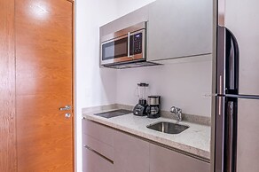 Menesse Midtown by Riviera Rentals