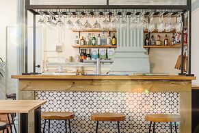 Roamer St Kilda (formerly Selina St Kilda)