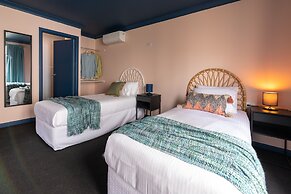 Roamer St Kilda (formerly Selina St Kilda)