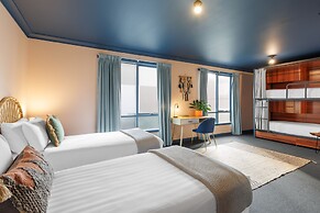 Roamer St Kilda (formerly Selina St Kilda)