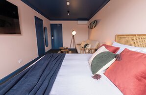 Roamer St Kilda (formerly Selina St Kilda)