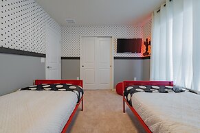 NEW Stunning Home W/private Pool! Near Disney