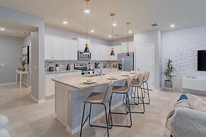 NEW Stunning Home W/private Pool! Near Disney