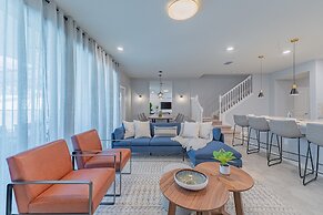 NEW Stunning Home W/private Pool! Near Disney