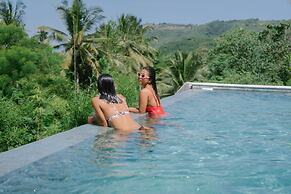 PORTER HOTEL - Surf & Yoga Retreat