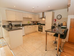 Barn End, 9 Stad Clynnog