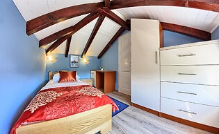 Beachfront Luxury Villa w. Pool & Large Garden