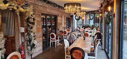 The Waterside Bar Rooms & Restaurant