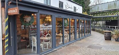 The Waterside Bar Rooms & Restaurant
