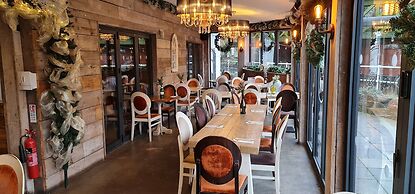 The Waterside Bar Rooms & Restaurant