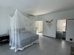Luxury 4 bed Villa - Private Pool - Sleeps 8