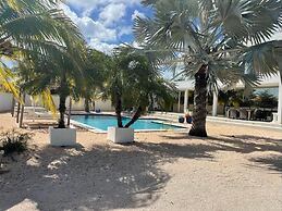 Luxury 4 bed Villa - Private Pool - Sleeps 8