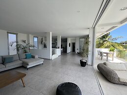 Luxury 4 bed Villa - Private Pool - Sleeps 8