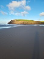 Impeccable Beachfront 2-bed Cottage in St Bees