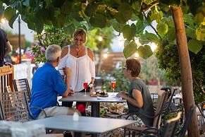 Meliores Rooms & Restaurant