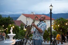 Meliores Rooms & Restaurant