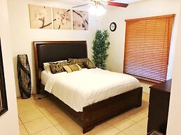 Sunrise Villa 3 Bedroom Home by Redawning