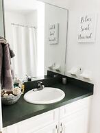 Sunrise Villa 3 Bedroom Home by Redawning