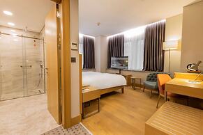 Radisson Hotel Istanbul Harbiye