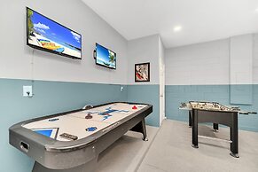 Golf Hideaway With Lake View! Modern Decor and Game Room With Multiple