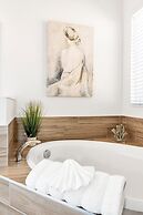 Golf Hideaway With Lake View! Modern Decor and Game Room With Multiple