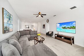 Golf Hideaway With Lake View! Modern Decor and Game Room With Multiple