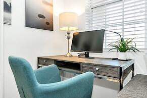 Golf Hideaway With Lake View! Modern Decor and Game Room With Multiple