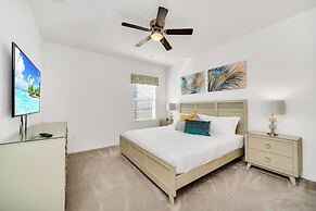 Golf Hideaway With Lake View! Modern Decor and Game Room With Multiple