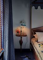 Ulysses, an Ash Hotel