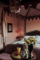 Ulysses, an Ash Hotel