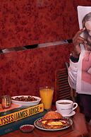 Ulysses, an Ash Hotel