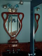 Ulysses, an Ash Hotel