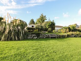 Tegfryn Bach