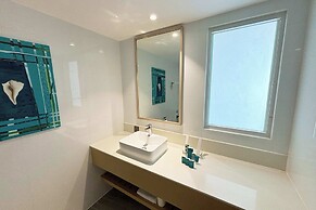 Lime Resort Manila