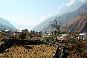 Rufina Lachung De'Crown