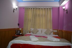 Rufina Lachung De'Crown