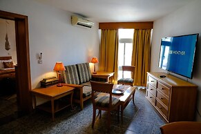 Assaraya Atlantic Hotel