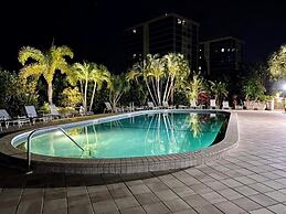 Sea Isles Bonita Beach 2 Bedroom Condo by Redawning