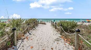 Sea Isles Bonita Beach 2 Bedroom Condo by Redawning
