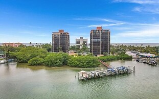 Sea Isles Bonita Beach 2 Bedroom Condo by Redawning