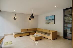 Atsuka Hill View 8BR Vila with Private Heated Pool