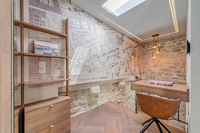 Split Palace Luxury Retreat