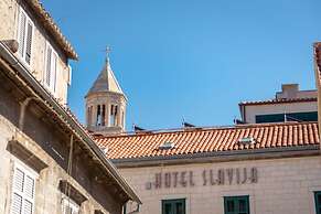 Split Palace Luxury Retreat