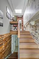 Split Palace Luxury Retreat